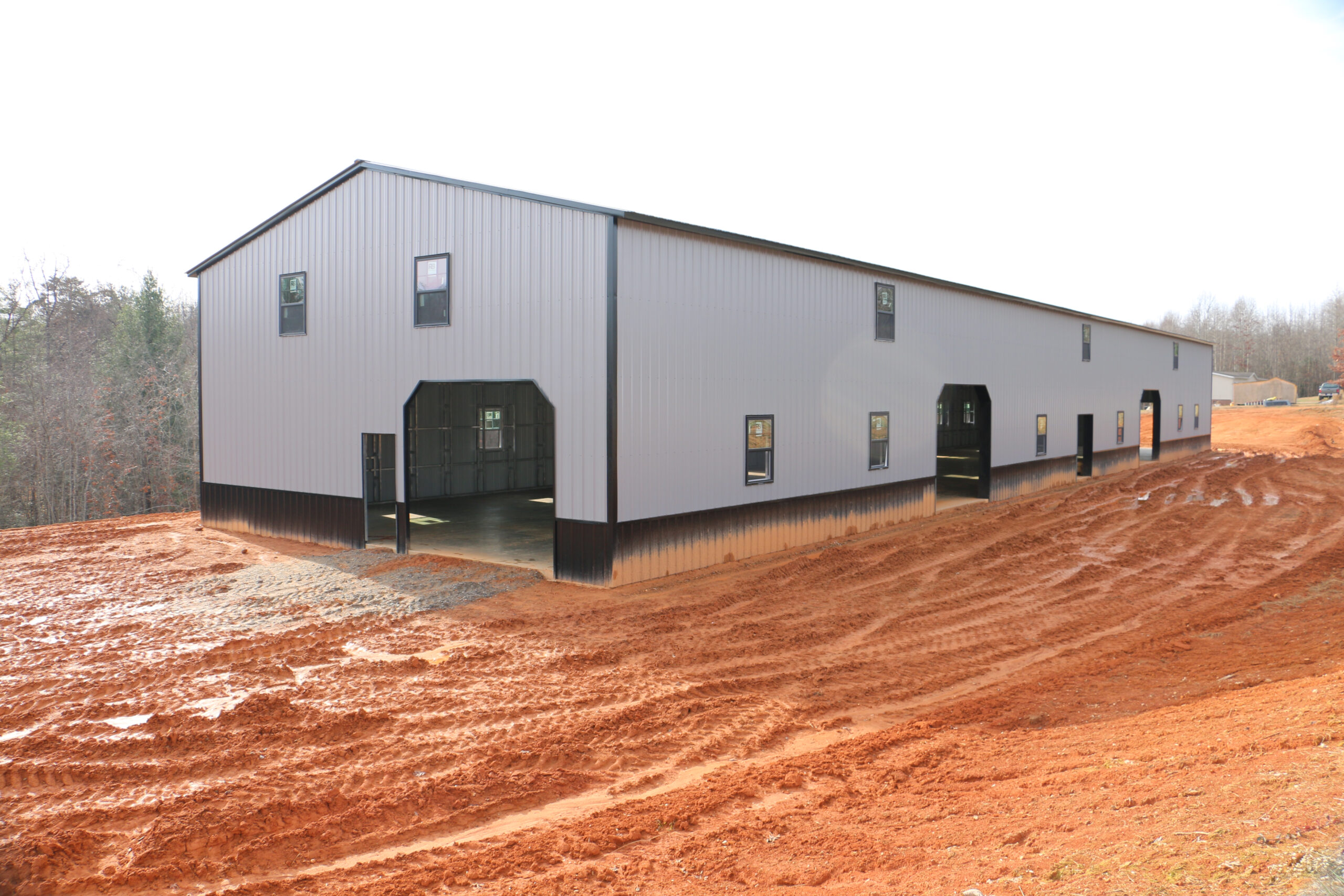 40-x-160-x-18-Clear-Span-Commercial-Building