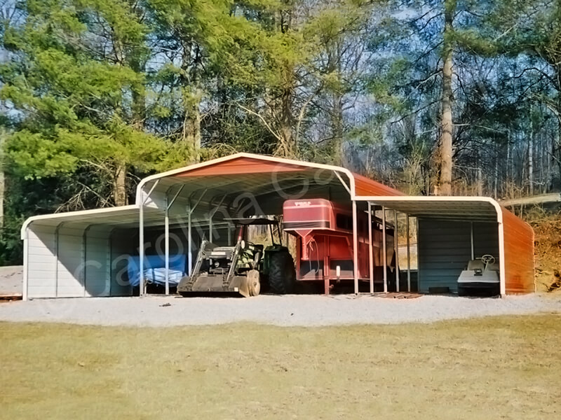 Regular-Roof-Style-Horse-Barn-with-Sides-Closed