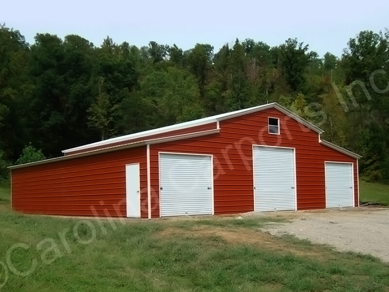 Vertical-Roof-Carolina-Barn-Fully-Enclosed-All-Around